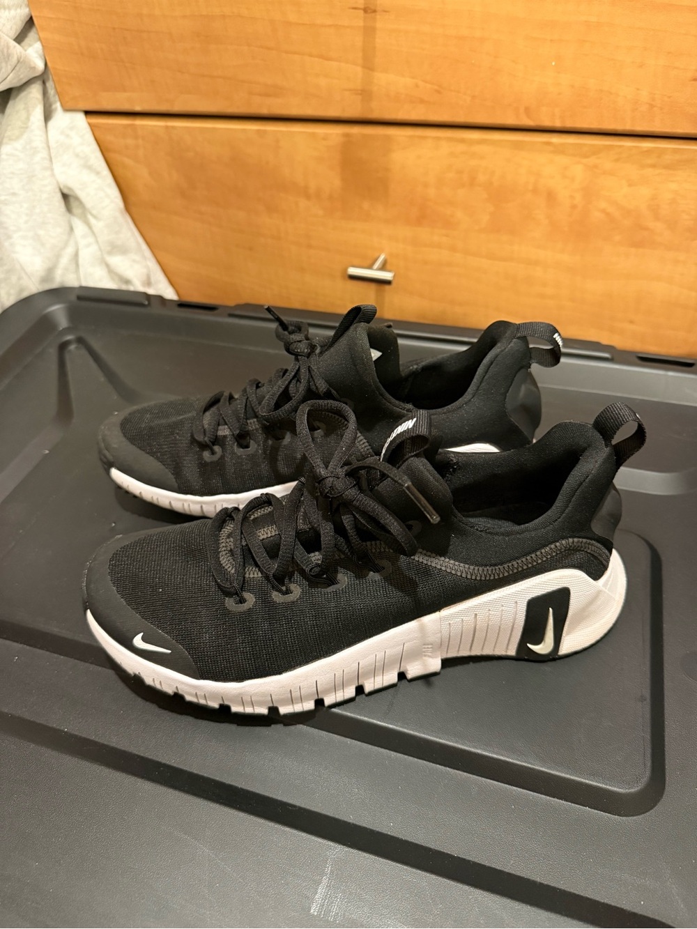 Nike Black and White Women's Athletic Sneakers